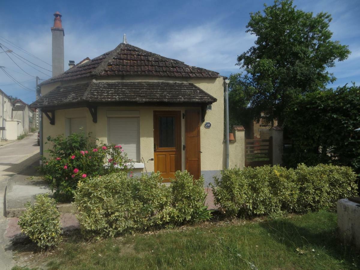 Charmante Maison Pres De Vezelay Voutenay-sur-Cure Exteriér fotografie